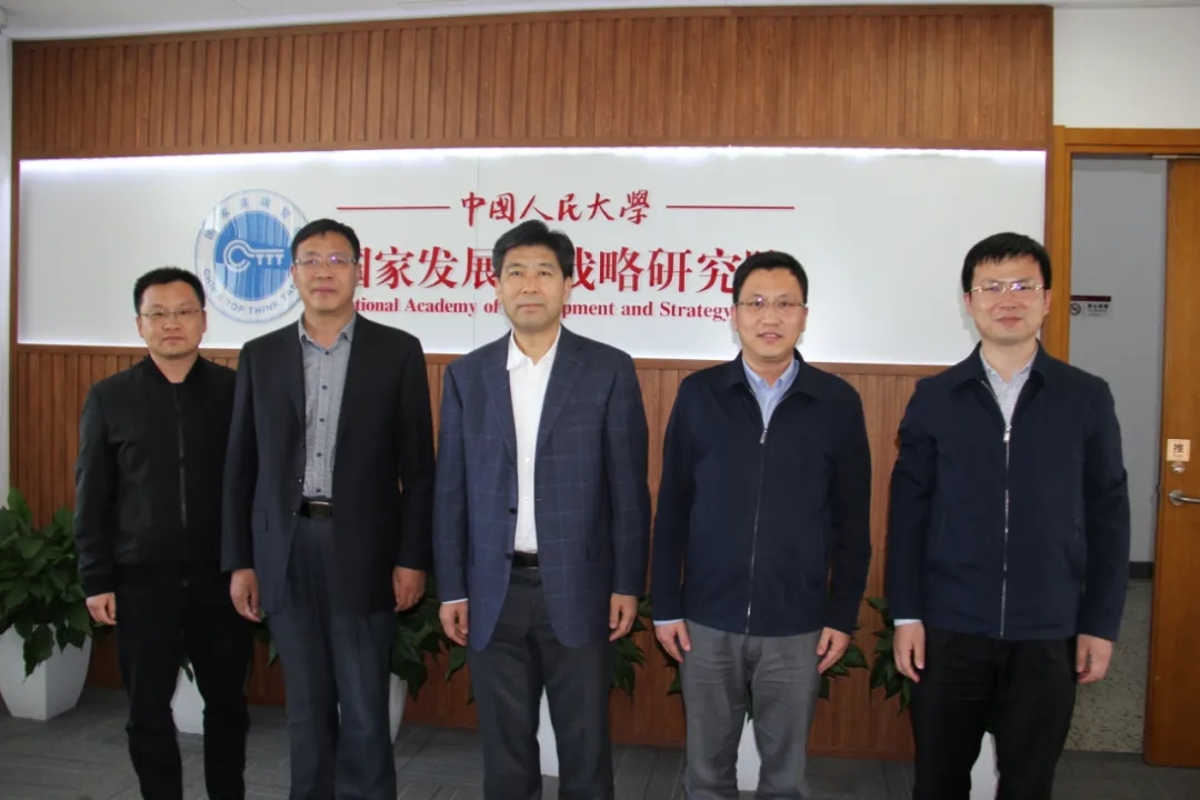 a448339453f549f7a57a4765ed338ae8.jpg a448339453f549f7a57a4765ed338ae8.jpg