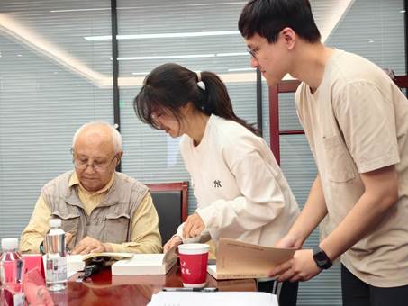 38a5022bfe02879bf00377156c249c17